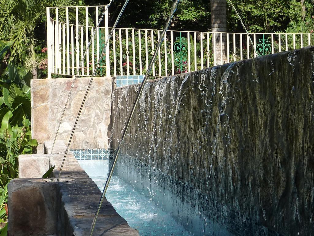 Villas Pico Bonito La Ceiba Exterior photo