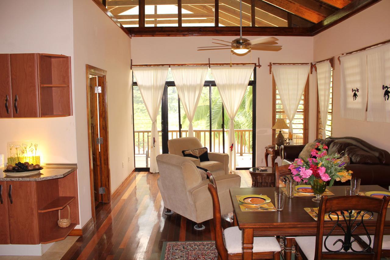 Villas Pico Bonito La Ceiba Exterior photo